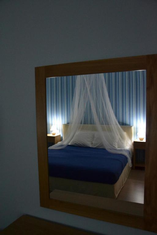 Valente Perlia Rooms Poros Town 外观 照片